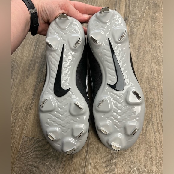 NEW Nike Hyperdiamond 4 Pro Metal Softball Cleats - Picture 8 of 10